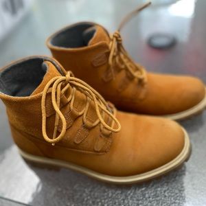 Women Helly Hanson Ankle Boots Size 6 Tan Colour